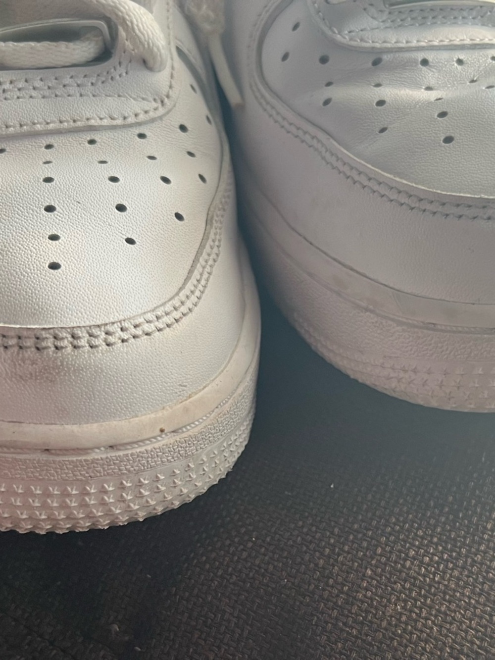 Nike All-White Leather Low-Top Sneakers - Picture 6 of 8